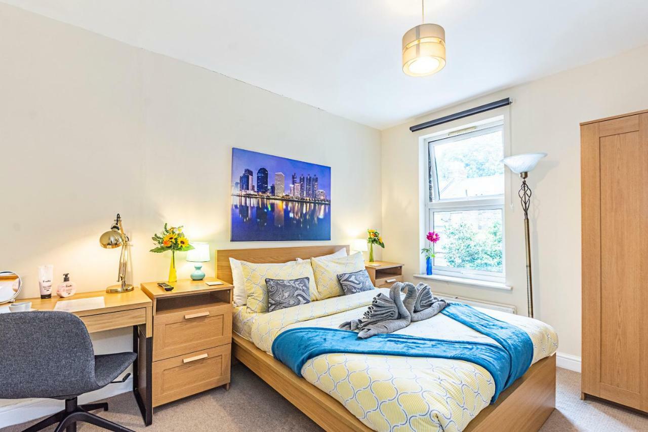Greyhound Road Rooms Londres Extérieur photo