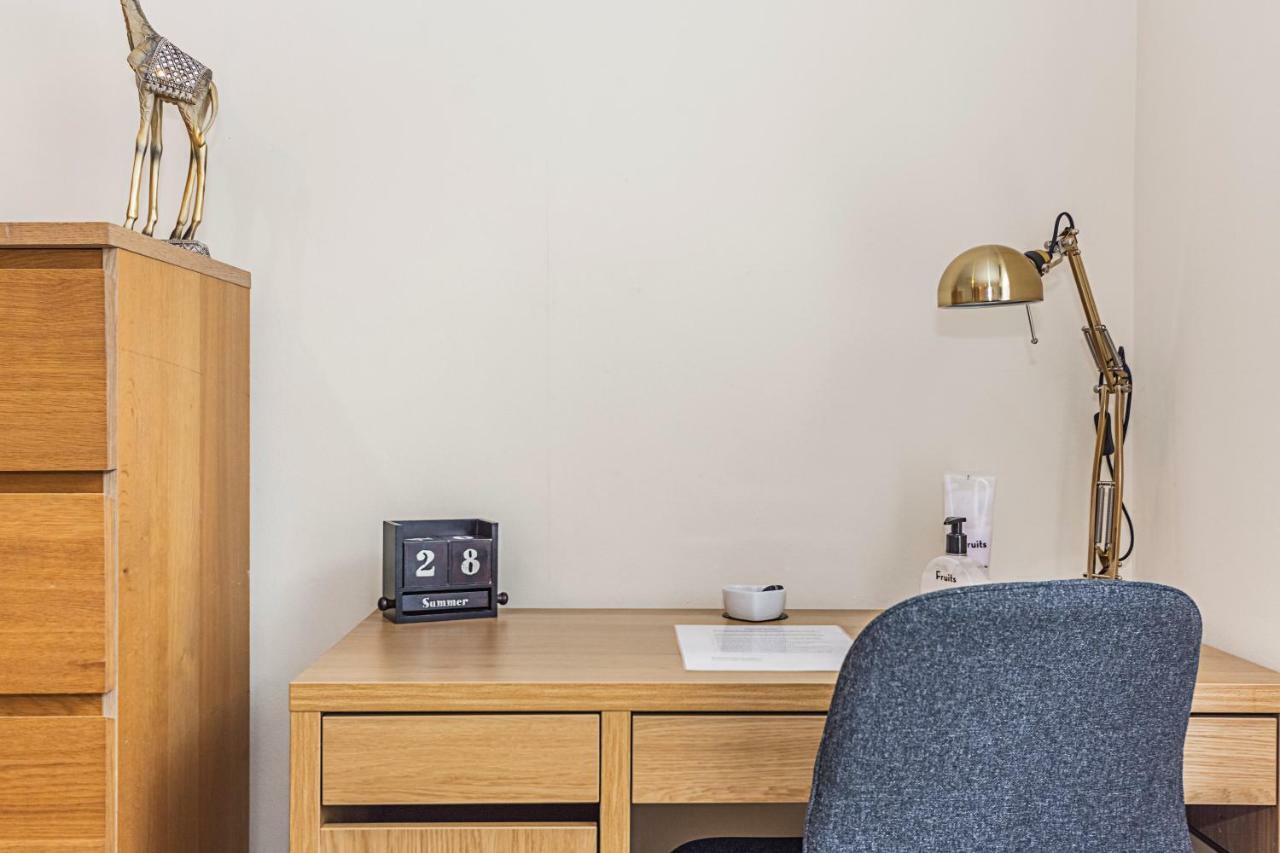 Greyhound Road Rooms Londres Extérieur photo