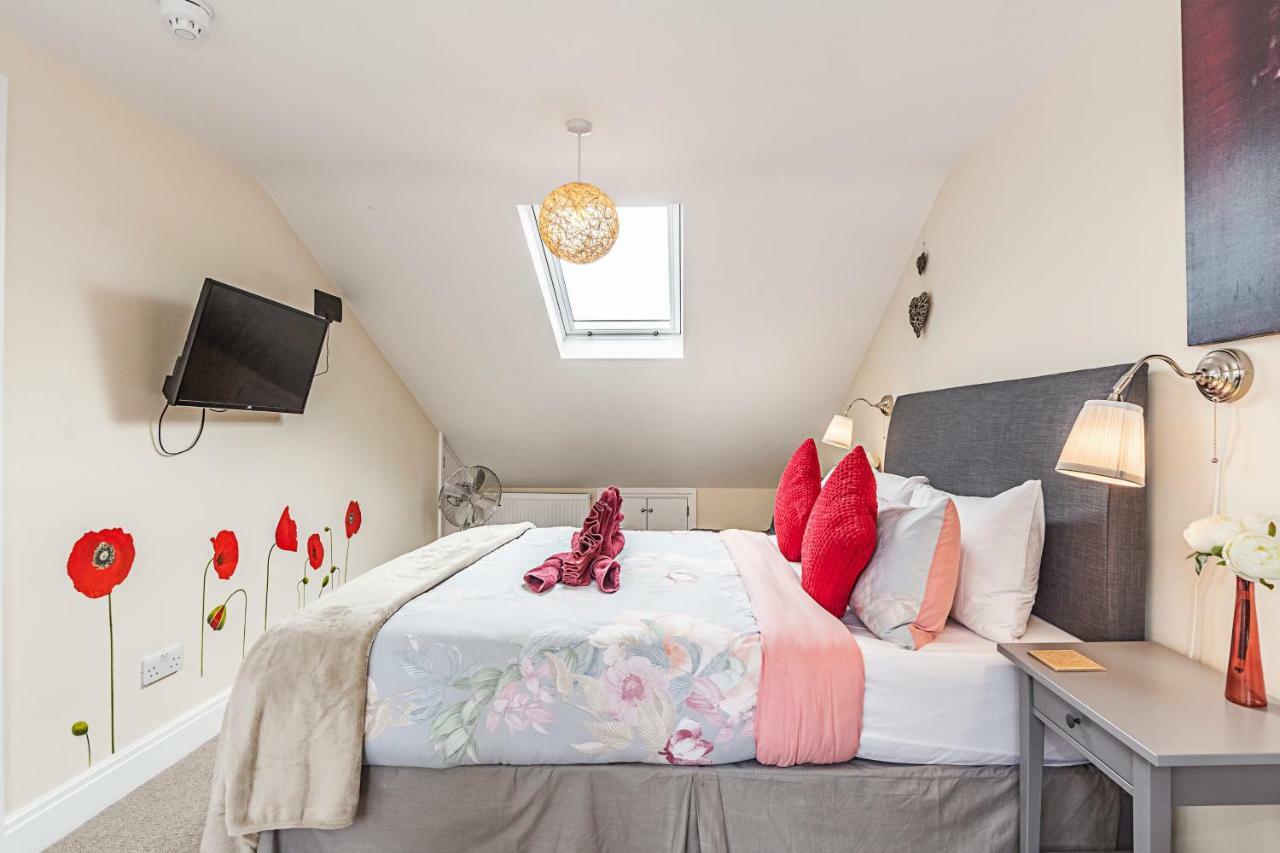 Greyhound Road Rooms Londres Extérieur photo