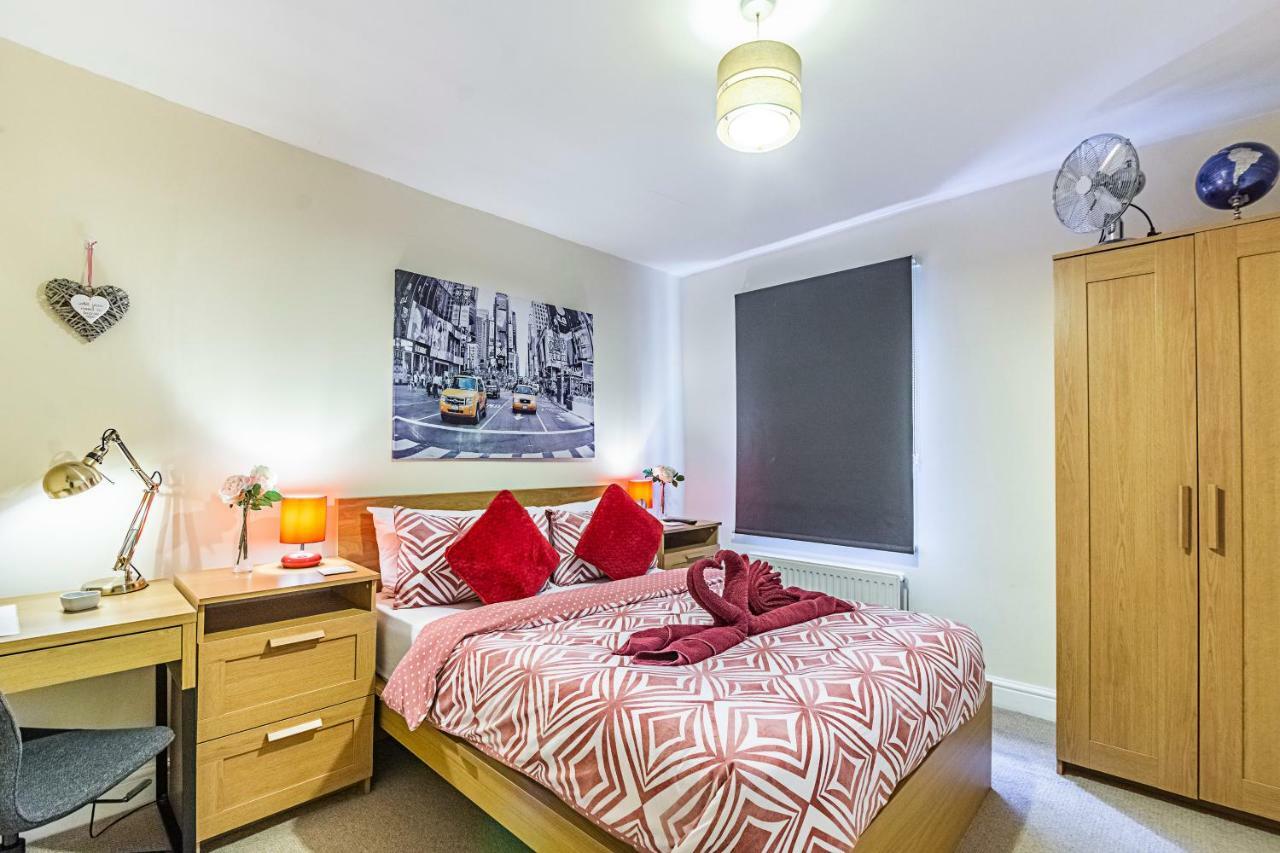 Greyhound Road Rooms Londres Extérieur photo