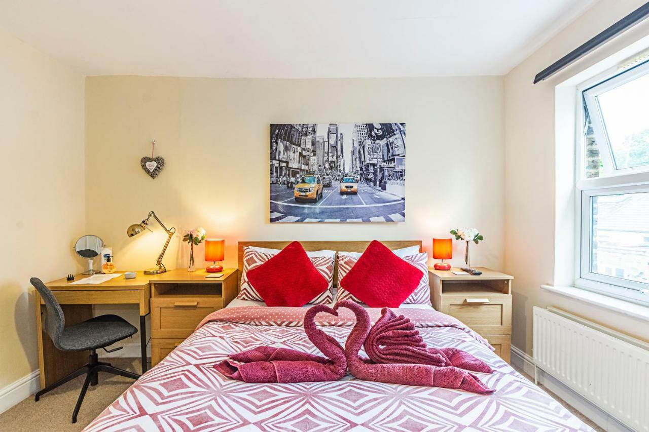 Greyhound Road Rooms Londres Extérieur photo